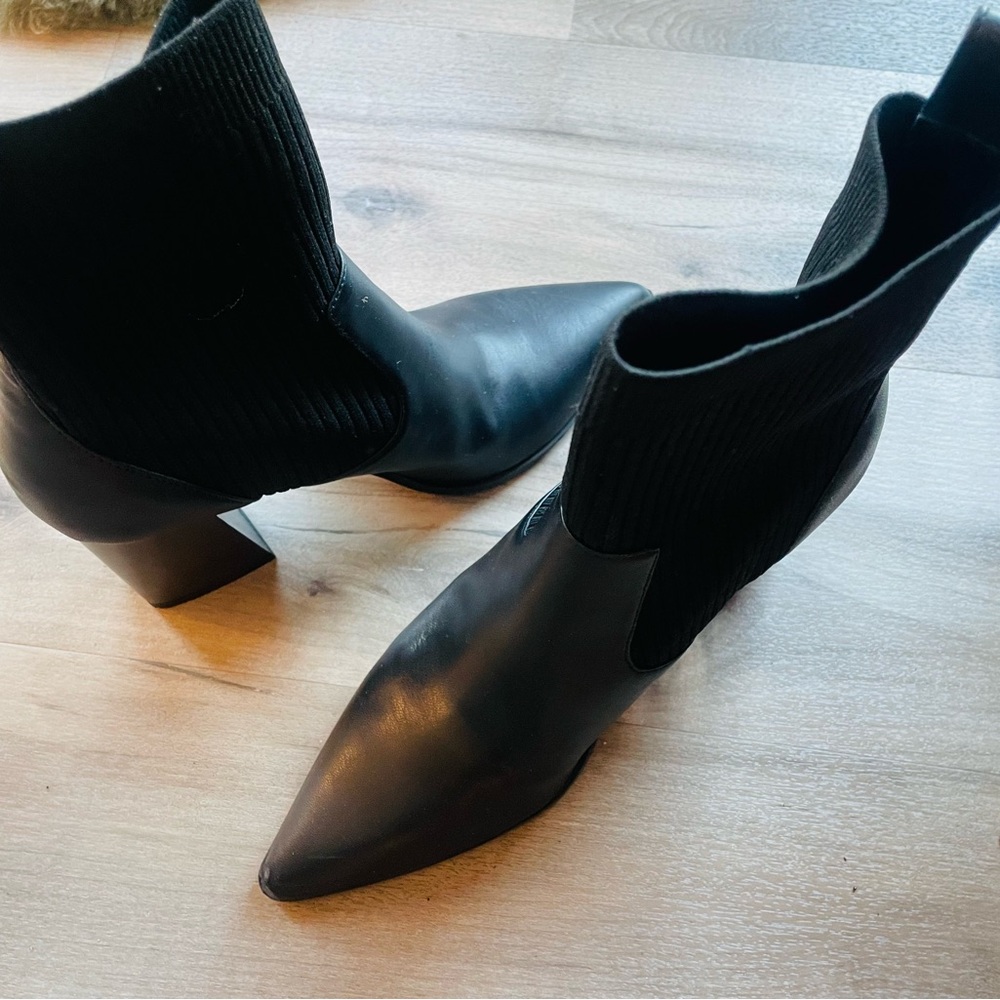 Black Open Edit Stretch Chelsea Booties - Women